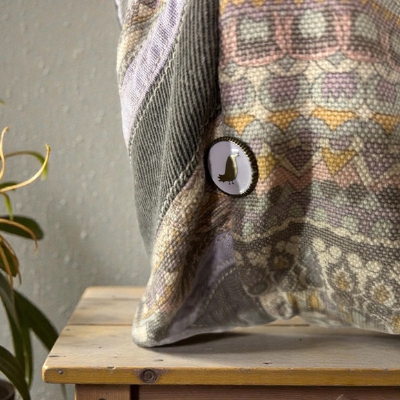 Sakroots Large Hobo Style Crossbody Bag - Picture 5 of 14